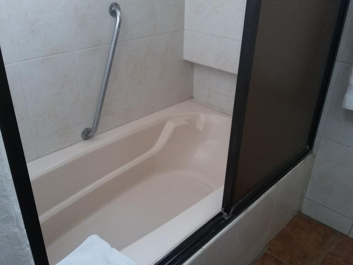 Hotel Casa San Bartolome à San Bartolome Milpas Altas Extérieur photo