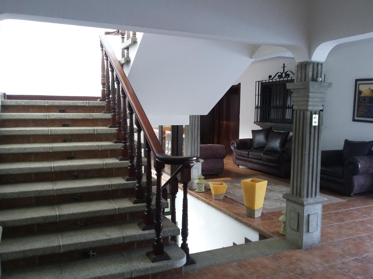 Hotel Casa San Bartolome à San Bartolome Milpas Altas Extérieur photo