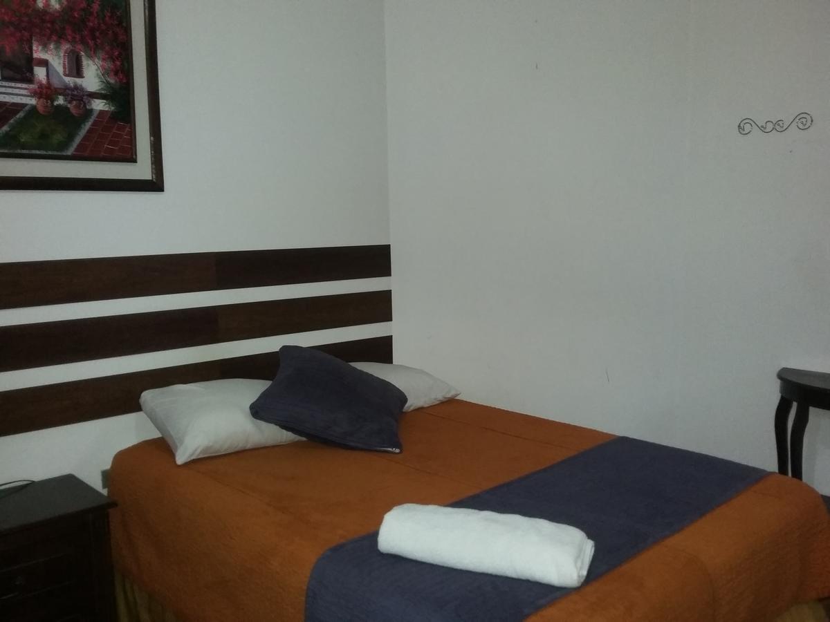 Hotel Casa San Bartolome à San Bartolome Milpas Altas Extérieur photo